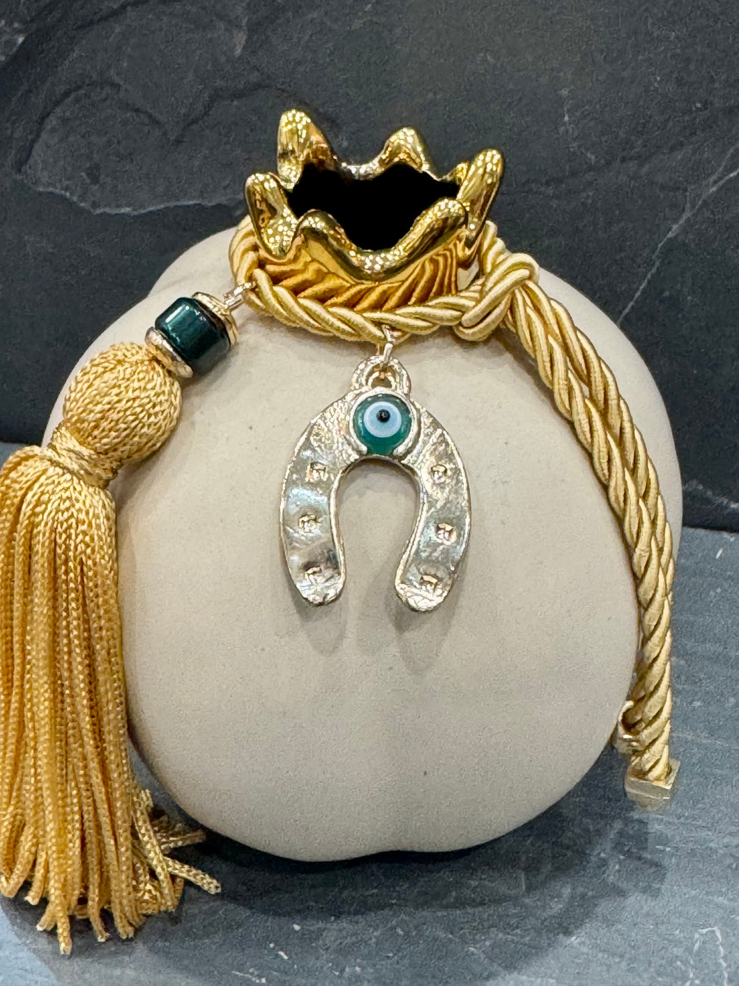 6” Table Top Extra Large Ceramic Pomegranate Ivory  with Gold Accents P2610