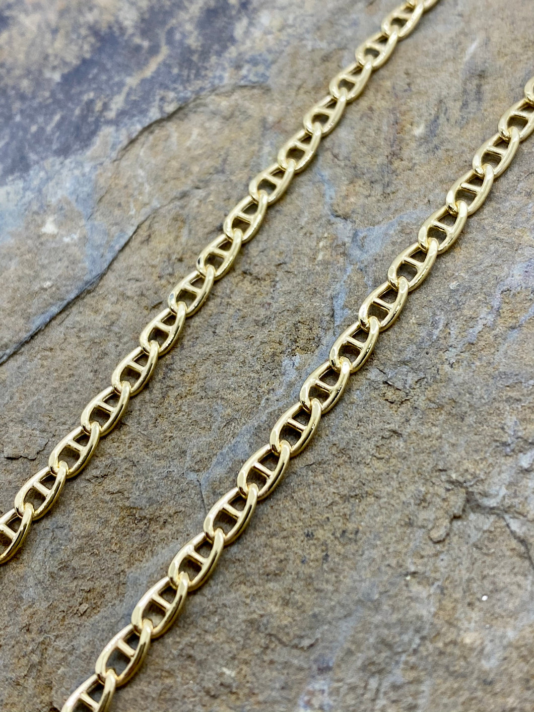 10K Yellow Gold Flat Anchor 2.2mm