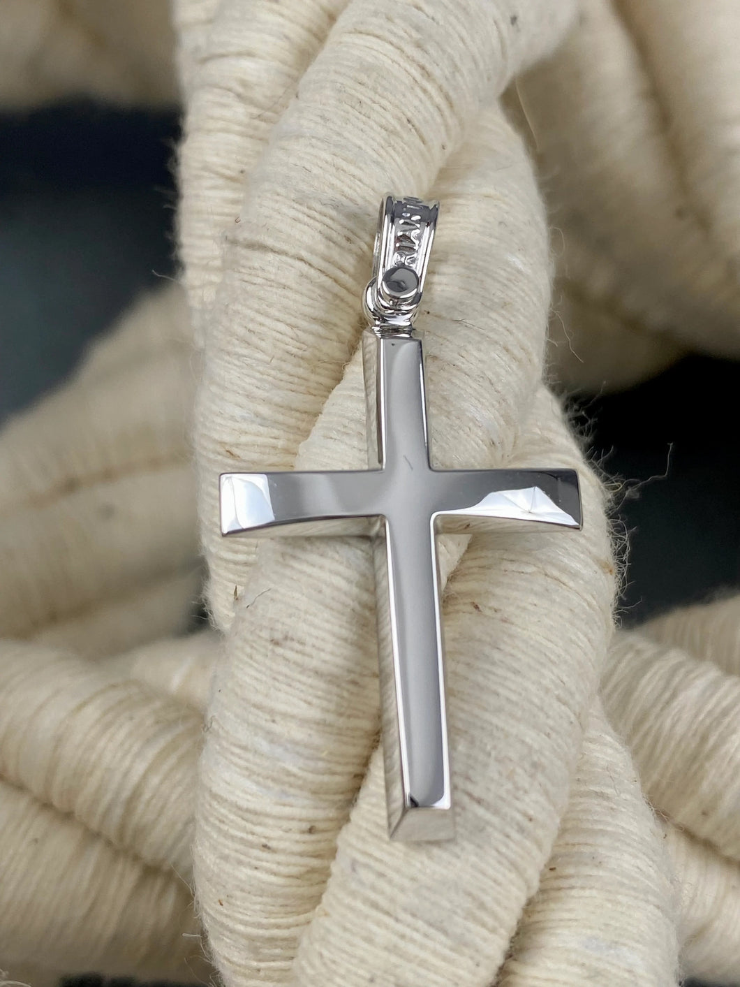 Triantos 14k Polished White Gold Cross 1.77g 22114