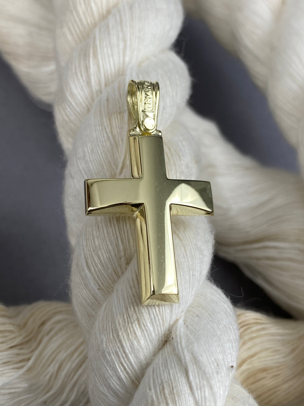 Triantos 14k Yellow Gold Polished Cross 222410