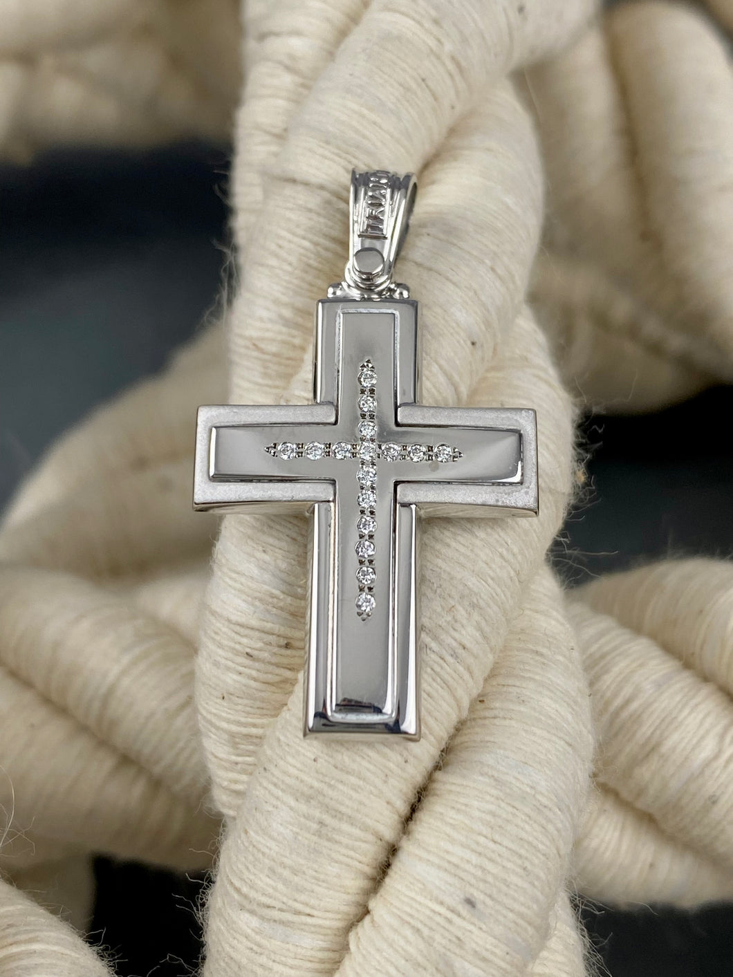 14k Triantos White Gold Cross Polished and Brushed with Precious Stones. 22124